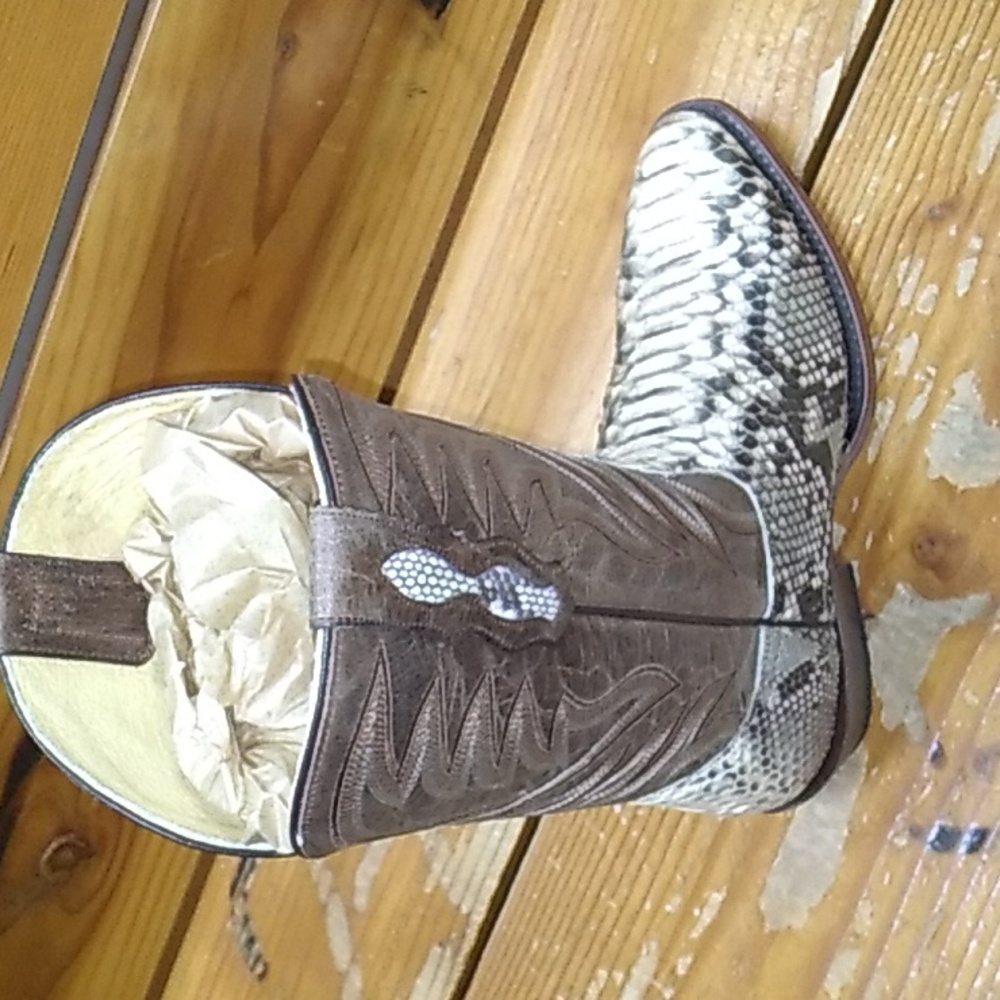 R Toe Exotic Python roper (other sizes available)